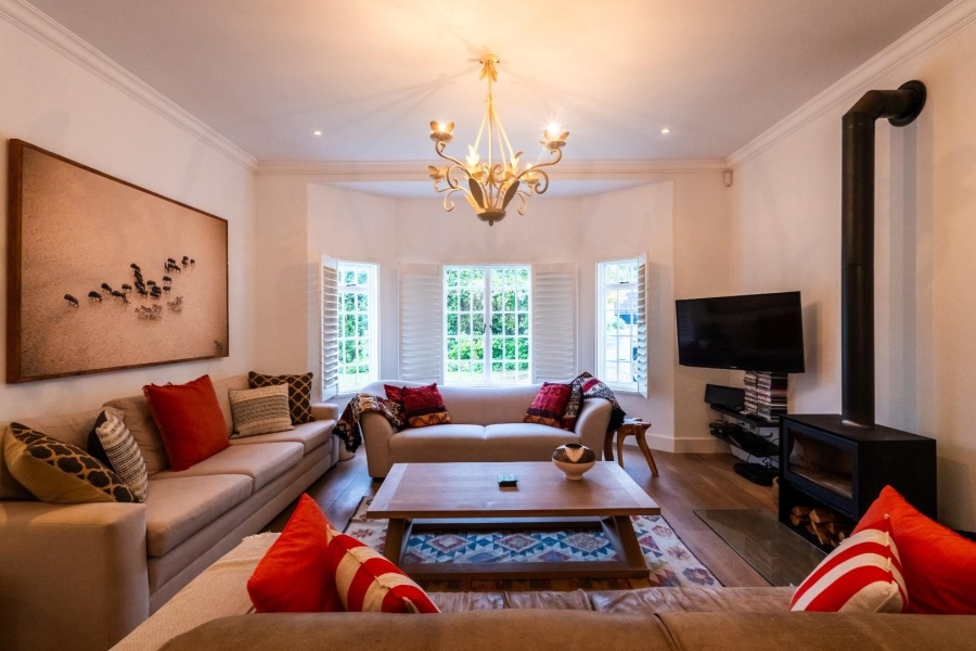 To Let 4 Bedroom Property for Rent in Franschhoek Western Cape